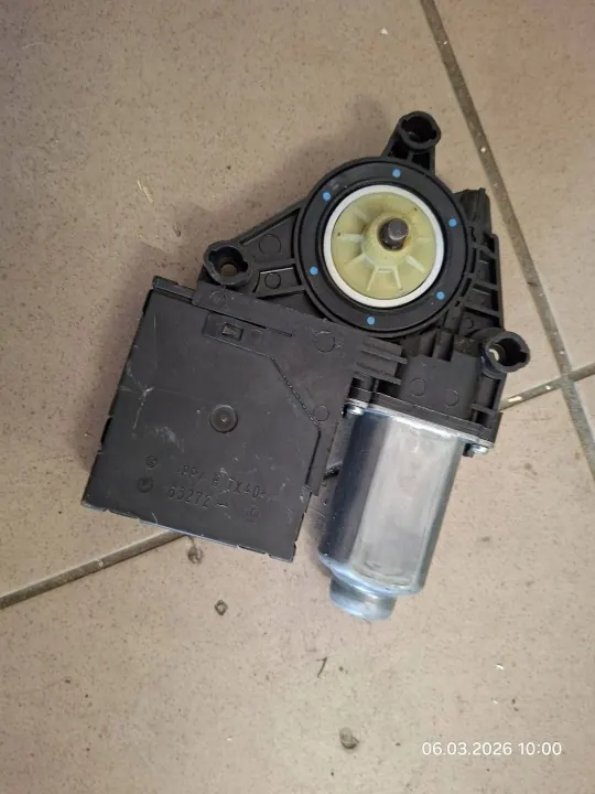 OEM 1T0959702R Oikea ikkunan nostin VW Caddy image 2
