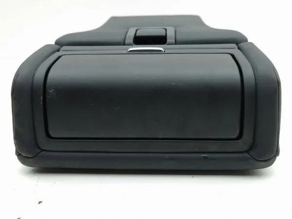 Lexus RX 450H 2020 Rücksitzarmlehne OEM AMD219315 image 3