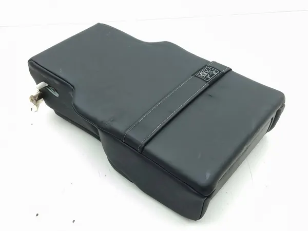 Lexus RX 450H 2020 Rücksitzarmlehne OEM AMD219315 image 6