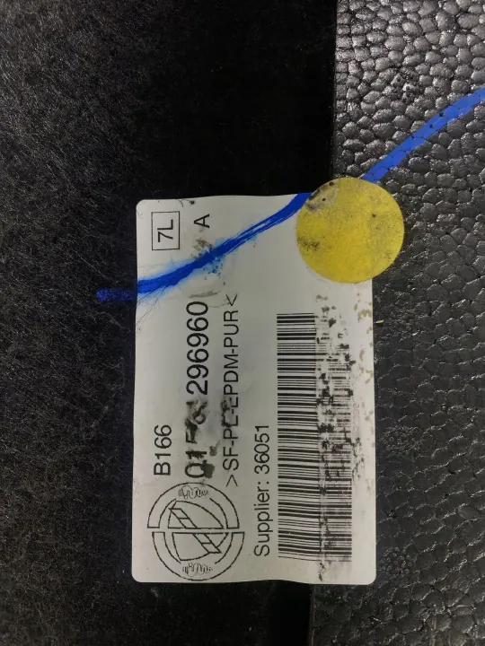 Alfa Romeo Stelvio Fram golvmatta OEM 01561296960 image 6