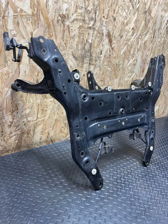 Porte-essieu avant OEM 6872729 pour BMW X1 F48 xDrive image 3