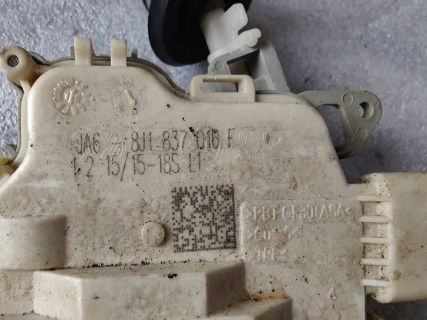 Audi A5 8T 8F 2014 Höger Framdörrslås image 2