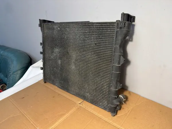 Radiator Land Rover Freelander OEM PCC000811 (2003-2006) image 3