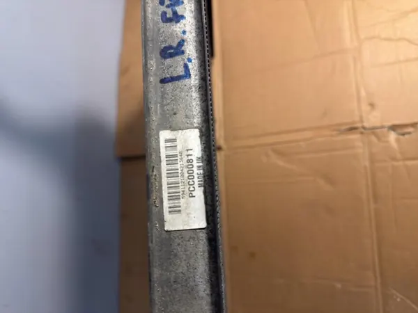 Radiator Land Rover Freelander OEM PCC000811 (2003-2006) image 4