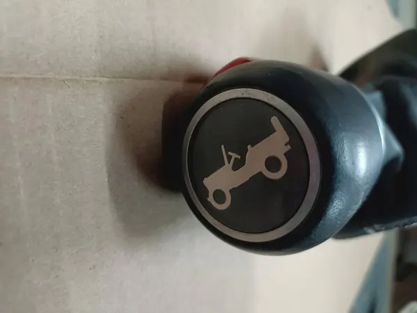 Pomello Cambio Bianco Jeep Wrangler JL 2D Corto image 1