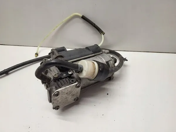 Mercedes Airmatic-Pumpe OEM A1663200204 - Gebraucht image 5