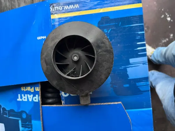 Motor de calefacción Eberspacher Airtronic D4S 24V OEM 2254 image 4