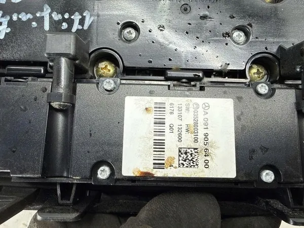 Écran de navigation Infiniti Q30 OEM 283874DL0A - Occasion image 3