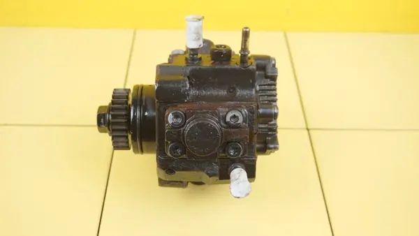 Pompe à injection OEM M9R692 pour Vivaro/Trafic/Primastar image 2