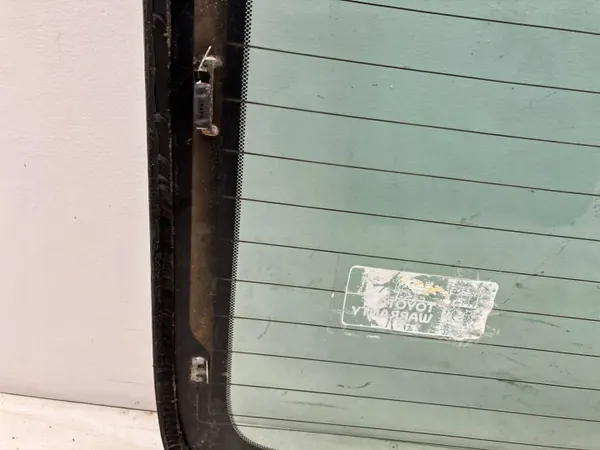 Lämmitettävä takalasi OEM OYT24319 Avensis T27/T29 image 10
