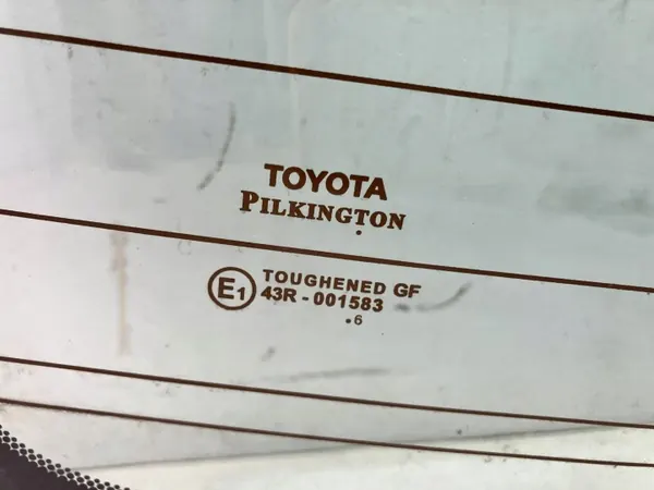 Lämmitettävä takalasi OEM OYT24319 Avensis T27/T29 image 6