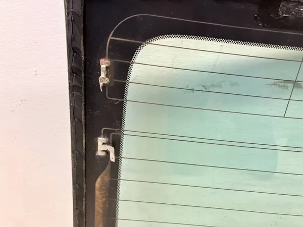 Lämmitettävä takalasi OEM OYT24319 Avensis T27/T29 image 9