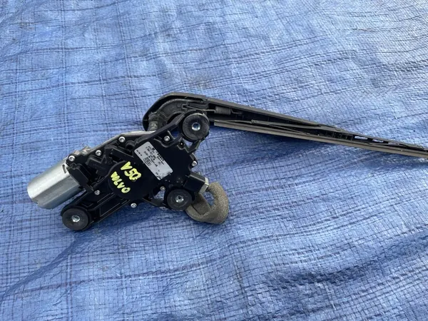 VOLVO V50 Heckwischermotor image 3