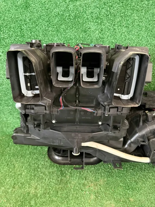 Ventilateur Chauffage Cabine Mercedes EQS OEM A2978303303 image 5