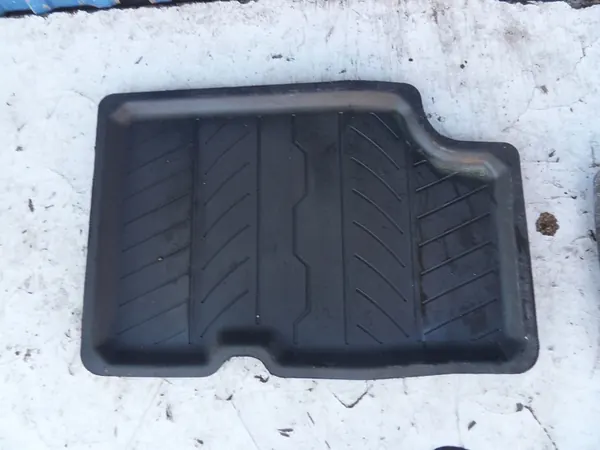 Dacia Duster I Golvmattor 4 delar OE 8201581618 image 7