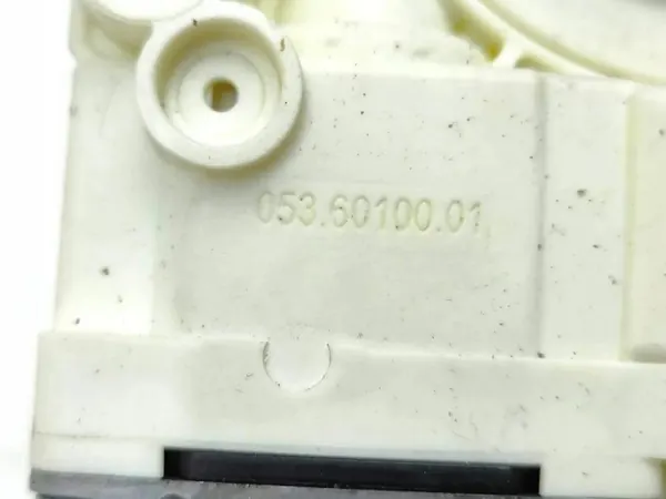 Moteur de lève-vitre avant droit OEM 0536010001 image 8
