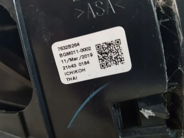 Space Star II 13- Oikea Peili 3 PIN USA image 3