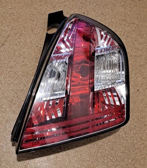 FIAT STILO HB 3D Luz Trasera Derecha 46823705 image 2