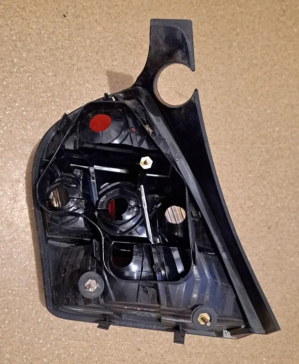 FIAT STILO HB 3D Luz Trasera Derecha 46823705 image 9