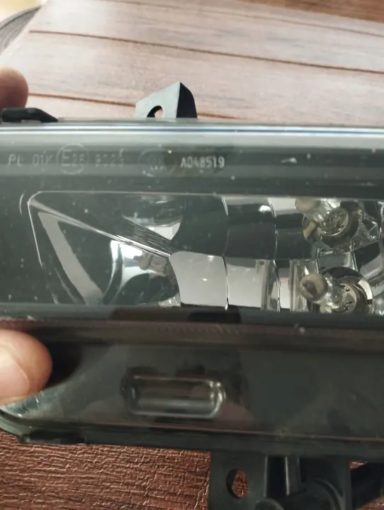 Skoda OEM 5E0941699A Vänster Halogenstrålkastare - Begagnad image 6