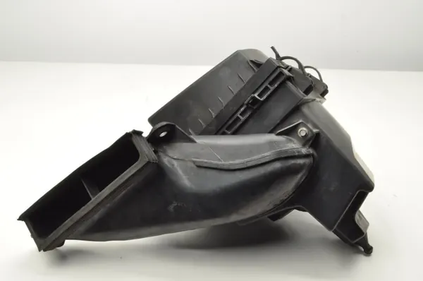 Ford Luftfilterhus OEM DS73-9643-KA Begagnad image 4