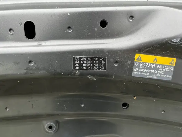 Capa do motor Mercedes CLE W236 image 4