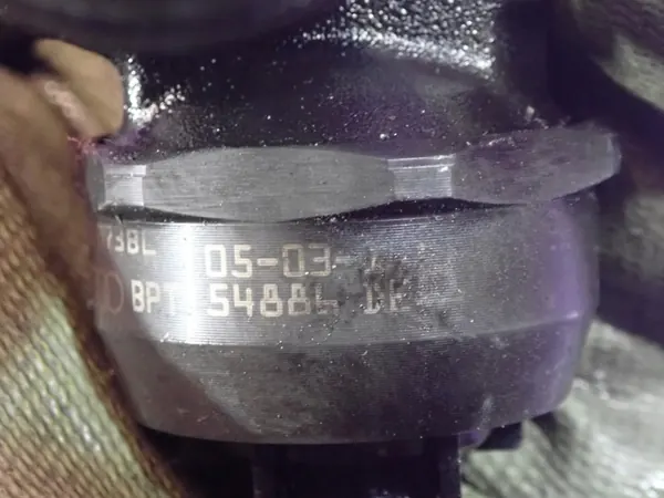 Iniettore VW POLO IV 1.4 TDI 038130073BL image 7