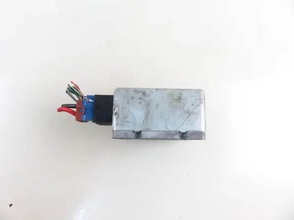 Ohjausavuste ECU OEM 9682829380 Suzuki Swift III:lle image 3