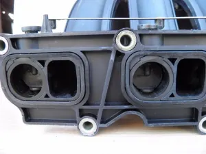 MERCEDES W209 W203 INLAATCOLLECTOR 2.7 CDI image 3