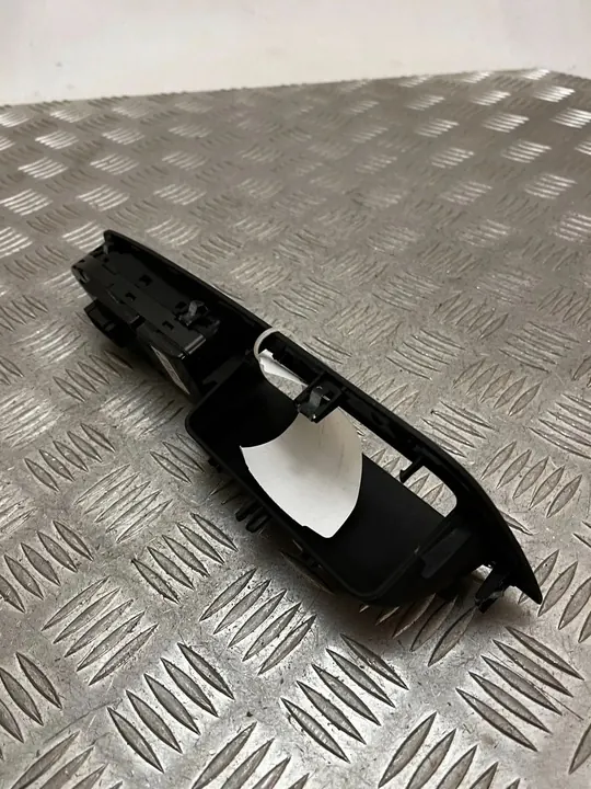 BMW X5 E70 2008 Raam Schakelaars OEM 9122121 image 2