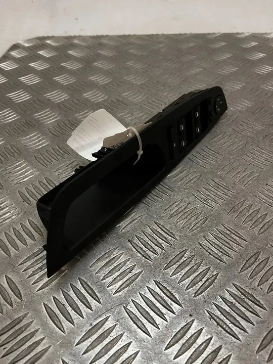 BMW X5 E70 2008 Raam Schakelaars OEM 9122121 image 7