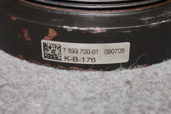 BMW F01 F02 X6 E71 3.5i 4.0i N54 Amortecedor de vibrações image 6