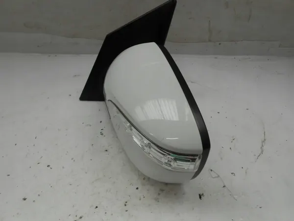 HYUNDAI IX35 Vasemman Puolen Peili 8 Pin Indikaattori TCW 876102Y070 image 3