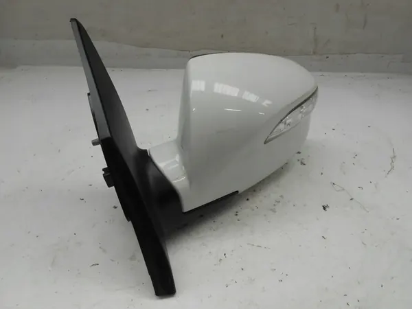 HYUNDAI IX35 Vasemman Puolen Peili 8 Pin Indikaattori TCW 876102Y070 image 5