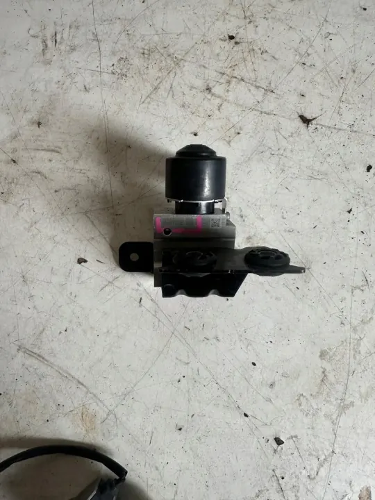 Electrovanne Renault 5 E-Tech OEM 4433101750 image 3