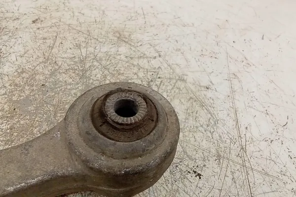 Braccio di Controllo Anteriore BMW 5 (E60) 2.0L Diesel 2007 image 2