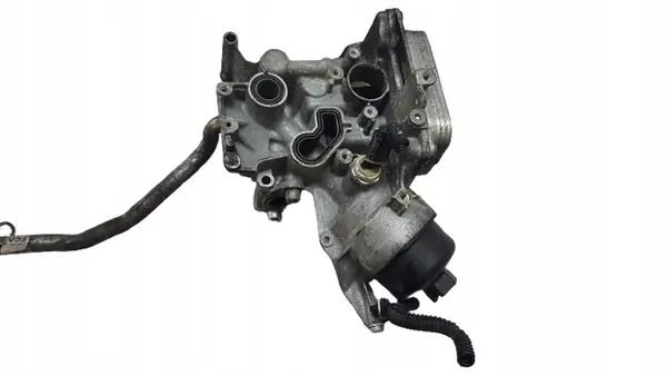 Öljynsuodattimen Pohja OEM 55256614 Opel Corsa E 1.3 CDTI image 3
