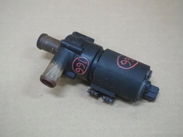 Vattencirkulationspump Opel Omega B image 2