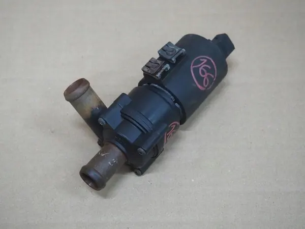 Vattencirkulationspump Opel Omega B image 3