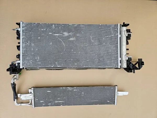 Conjunto de radiadores Opel Astra K Lift Automático image 4