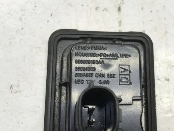OEM 605000193AA Chery Omoda 5 Luz LED Matrícula Trasera image 5