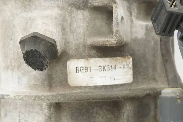 Bomba de dirección BG91-3K514-AB para Ford usada image 7