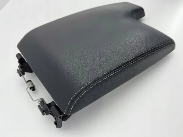 Konsolin käsinoja Jaguar XE 2018 Diesel 132kW OEM ENV1765 image 3
