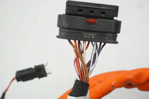 OEM A2428170720 virtajohto Mercedes C-luokan autoon image 10