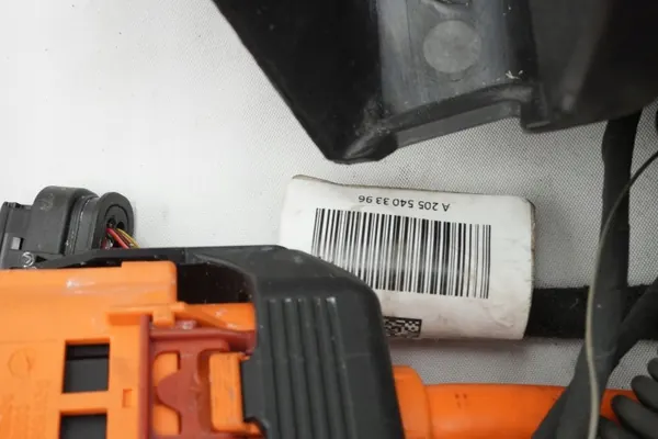 OEM A2428170720 virtajohto Mercedes C-luokan autoon image 6