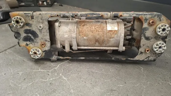 Gebruikte BMW OE 6864215 luchtvering compressor image 6