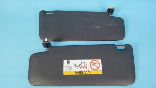 Mercedes EQE 350+ Auringonvarjo OEM A2978100101 A2978100401 image 9