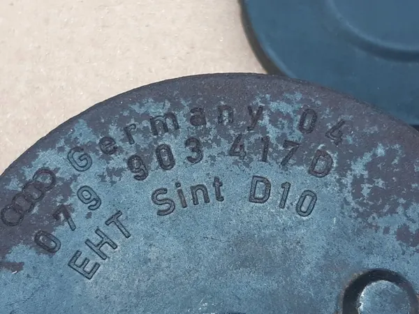 A8 D3 Q7 4L 4.2 FSI Rullefäste 079903417D image 5