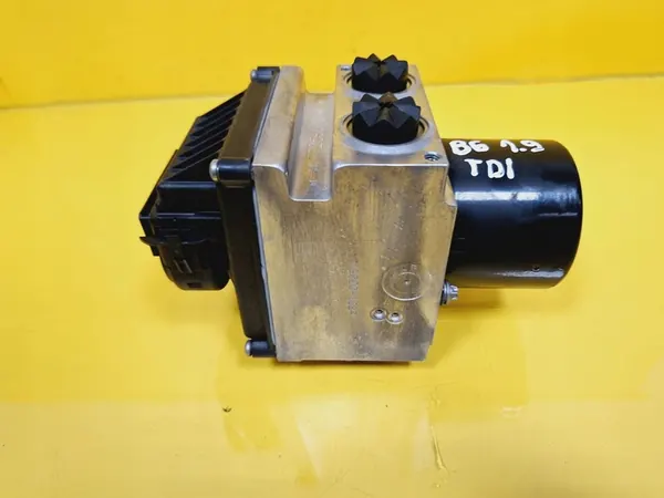 Pompe de contrôle ABS 3C0614109D VW Passat B6 image 6