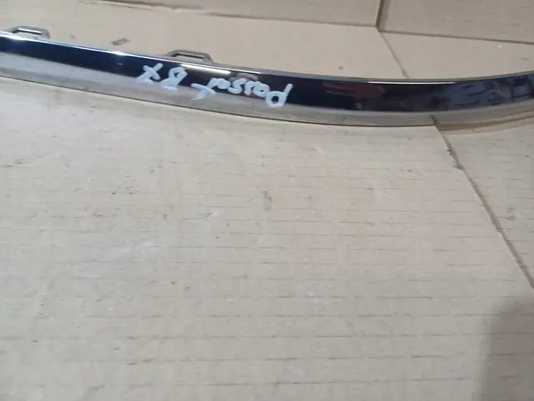 Takapuskuri Kromi Vasemmalle VW Passat B7 image 3